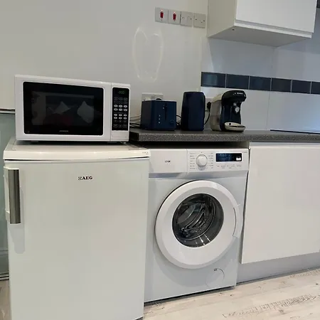 Stylish Studio Escape In West Лондон Экстерьер фото