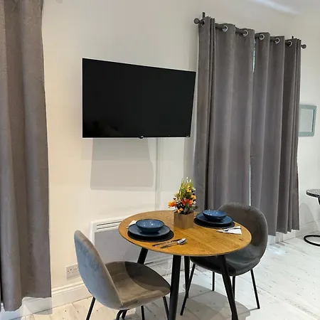 Stylish Studio Escape In West Лондон Экстерьер фото