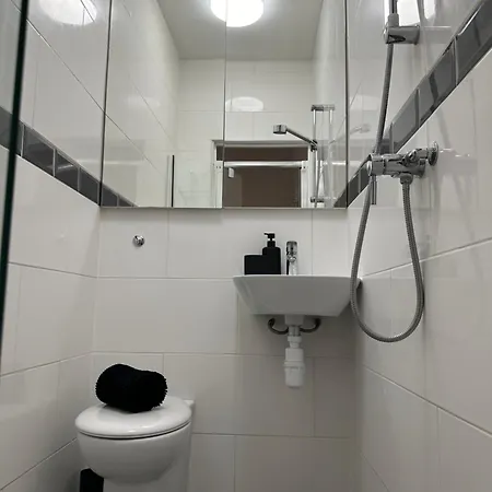 Stylish Studio Escape In West Лондон Экстерьер фото