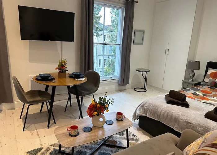 Stylish Studio Escape In West London